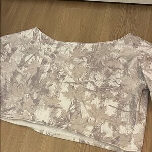 Hollister Cream and Gray Crop Top